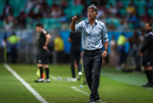 Grêmio empata com Bahia no primeiro jogo das quartas de final da